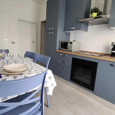 Guest house Casa Vacanza Piramidea Torre Di *